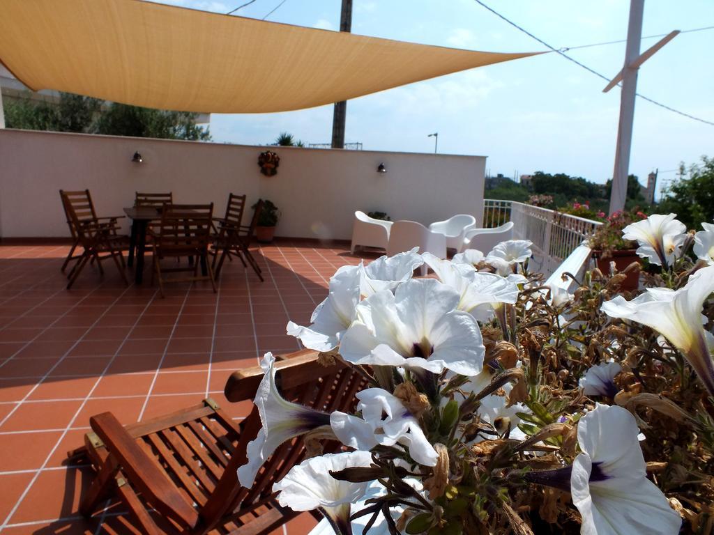 B&B Villa Sul Mare Melito Di Porto Salvo Exteriör bild